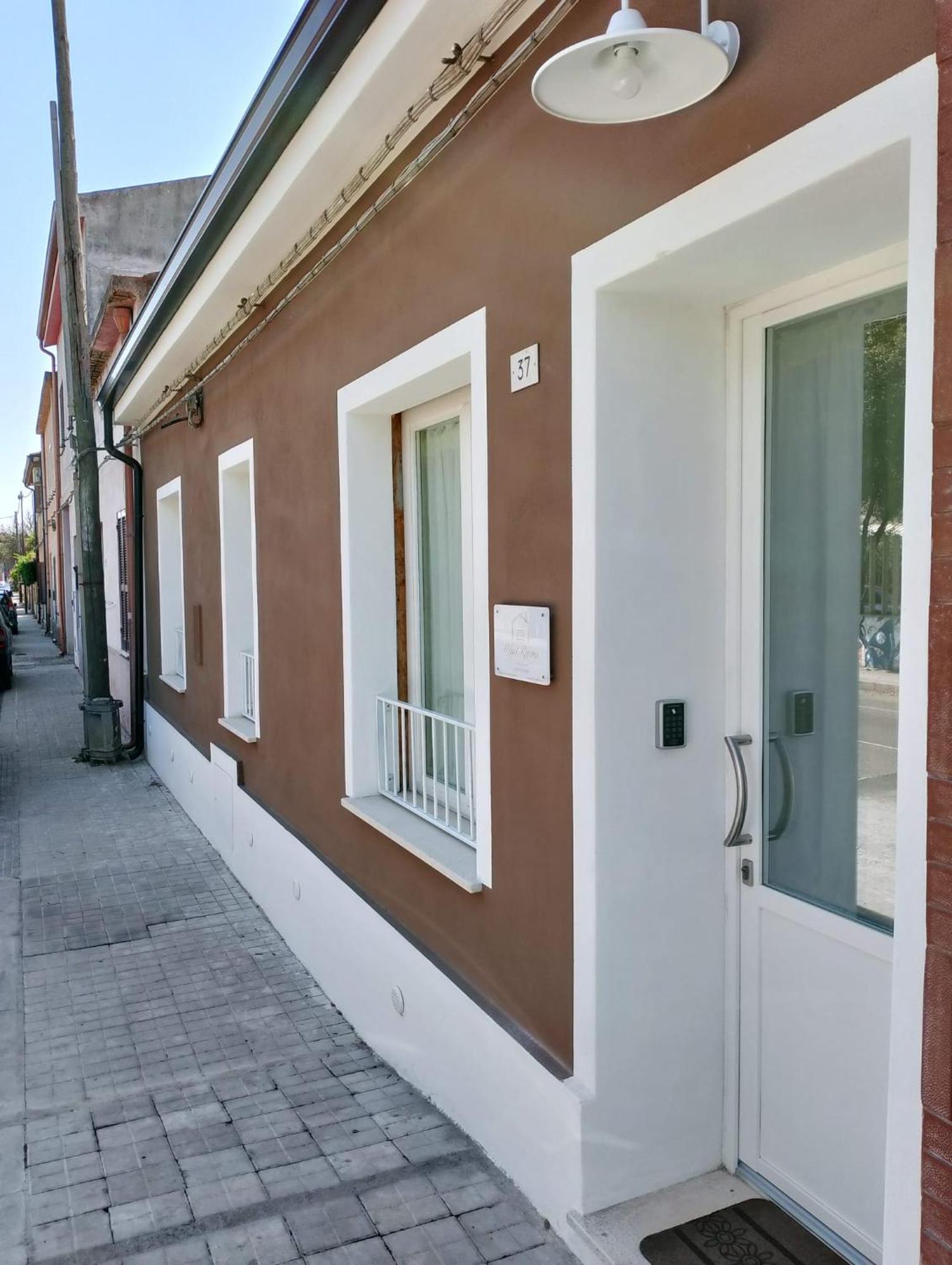 Mavi Rooms San Gavino Monreale Kültér fotó